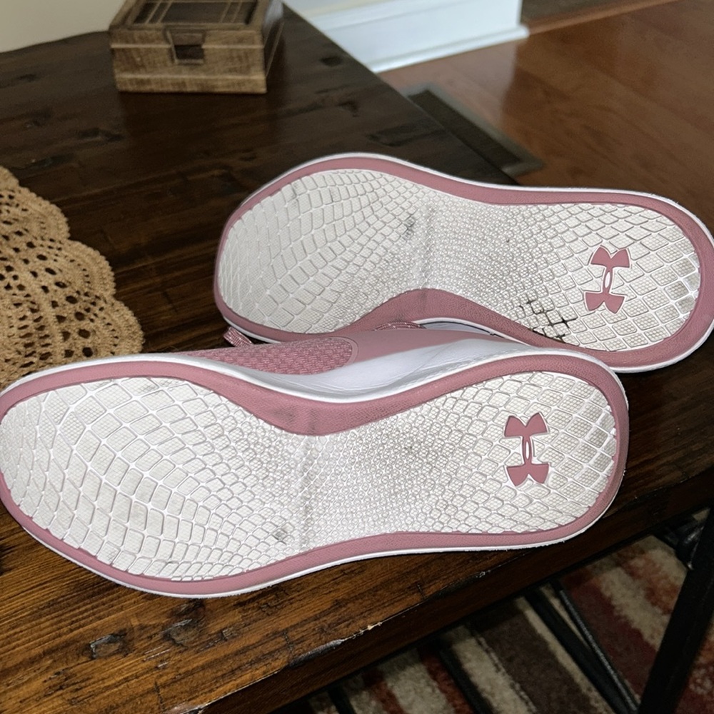 Under Armour Sneakers - Picture 2 of 6